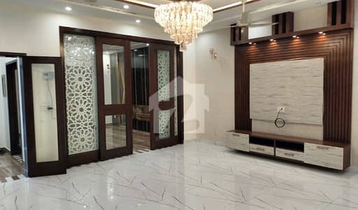 Perfect 10 Marla House In Bahria Town - Sector E For sale