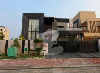 1 Kanal House For Grabs In Bahria Town