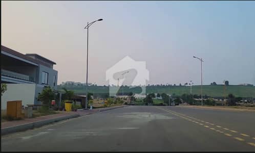 500sq Yd Plot FOR SALE, At Main Jinnah Avenue, Facing ALI VILLA And Theme Park At Bahria Town Karachi Prime Location