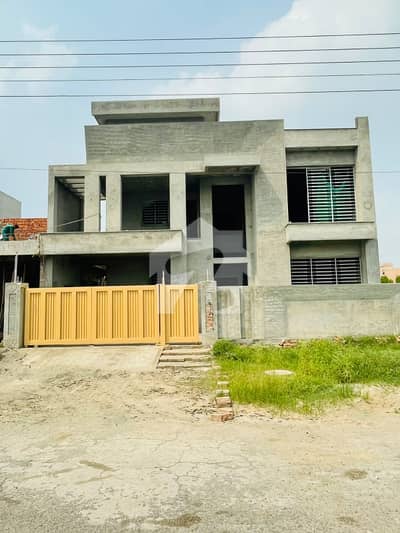 1 Kanal 60 Feet Road Facing Park Gray Structure Genuine Owner Build House
