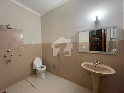 1 Kanal Full House for Rent DHA Phase 4