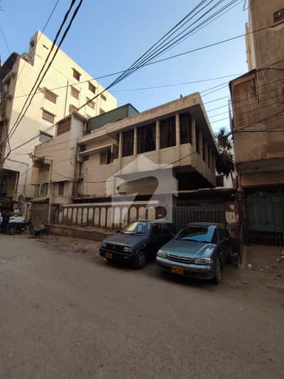 Demolish Condition House Available For Sale