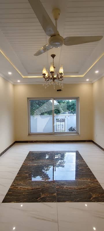 Brand new 8 Marla complete house Available for rent in reasonable price and prime location Bahria Enclave isalmabad