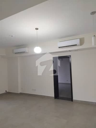 EMAAR OCEANFRONT 2BED FULLY RENOVATED APARTMENT FOR SALE IN CORAL TOWERS. EMAAR OCEANFRONT 2BED FULLY RENOVATED APARTMENT FOR SALE IN CORAL TOWERS.