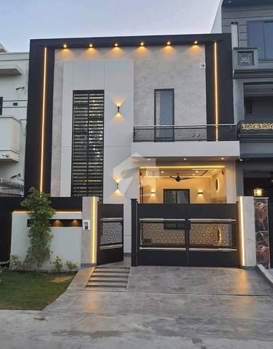 Prime Location Citi Housing Society House For sale Sized 5 Marla