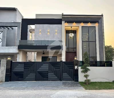 گارڈن ٹاؤن گوجرانوالہ میں 5 کمروں کا 10 مرلہ مکان 4.3 کروڑ میں برائے فروخت۔ گارڈن ٹاؤن گوجرانوالہ میں 5 کمروں کا 10 مرلہ مکان 4.3 کروڑ میں برائے فروخت۔