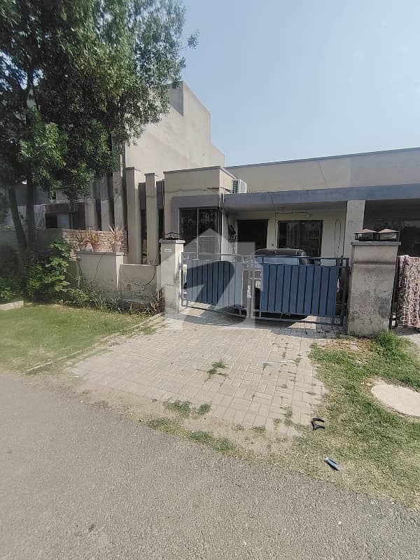 خیابانِ امین لاہور میں 2 کمروں کا 5 مرلہ مکان 95.0 لاکھ میں برائے فروخت۔ خیابانِ امین لاہور میں 2 کمروں کا 5 مرلہ مکان 95.0 لاکھ میں برائے فروخت۔