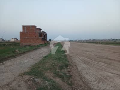 پارک ویو سٹی ۔ سلور بلاک پارک ویو سٹی,لاہور میں 10 مرلہ رہائشی پلاٹ 97.0 لاکھ میں برائے فروخت۔