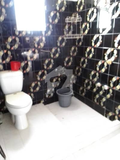 Lavish 500 Yard Upper Portion For Rent