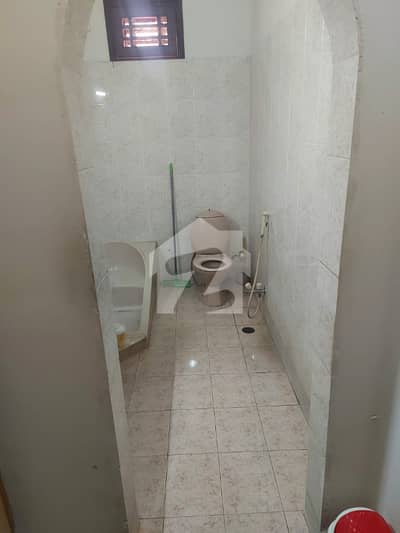 Sale house 240 yards single story 3bed. d. d Lasaniya restaurant ki back pe