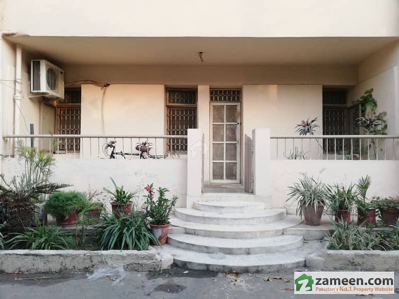 Flat For Sale In Gulberg 5
