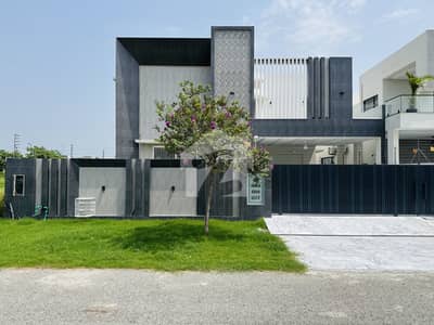 LIKE A BRAND NEW 1 KANAL WITH BASEMENT HOUSE FOR RENT( AC INSTALL)