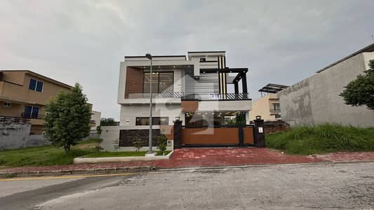 بحریہ ٹاؤن فیز 8 ۔ سیکٹر ایف - 1 بحریہ ٹاؤن فیز 8,بحریہ ٹاؤن راولپنڈی,راولپنڈی میں 5 کمروں کا 10 مرلہ مکان 5.3 کروڑ میں برائے فروخت۔ بحریہ ٹاؤن فیز 8 ۔ سیکٹر ایف - 1 بحریہ ٹاؤن فیز 8,بحریہ ٹاؤن راولپنڈی,راولپنڈی میں 5 کمروں کا 10 مرلہ مکان 5.3 کروڑ میں برائے فروخت۔