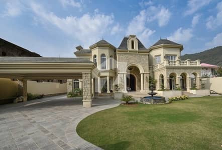 Now Jannat House Available For Sale In F6/3 On Prime Location