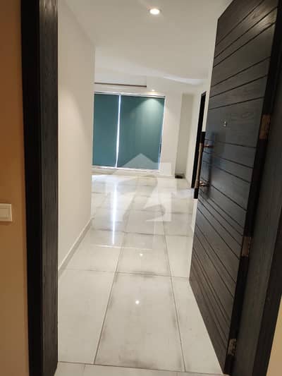 MOST CENTRAL LOCATION, PRESTIGIOUS BUILDING GULBERG III, LAHORE