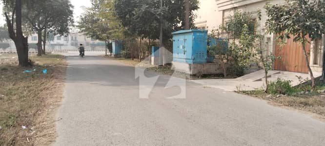 ائیر ایوینیو ۔ بلاک آر ڈی ایچ اے فیز 8 سابقہ ایئر ایوینیو,ڈی ایچ اے فیز 8,ڈی ایچ اے ڈیفینس,لاہور میں 11 مرلہ رہائشی پلاٹ 2.45 کروڑ میں برائے فروخت۔
