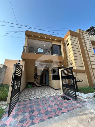 Prime Location House Of 5 Marla Is Available For sale In Snober City