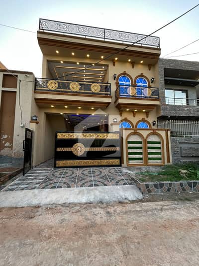 Prime Location 5 Marla House For sale In The Perfect Location Of Snober City