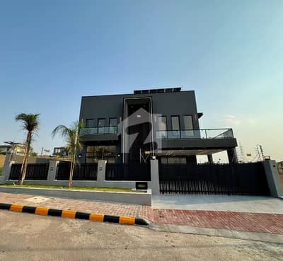 Neat Clean 10 Marla Ground Floor Available For Rent in Bahria Town Phase 3