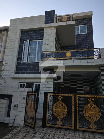 5 Marla Brand New Modern Design House Available For Sale In New Lahore City Phase 2 On Very Good Location Near To Park And Market And Masjid Between In The Homes On Very Ideally Location