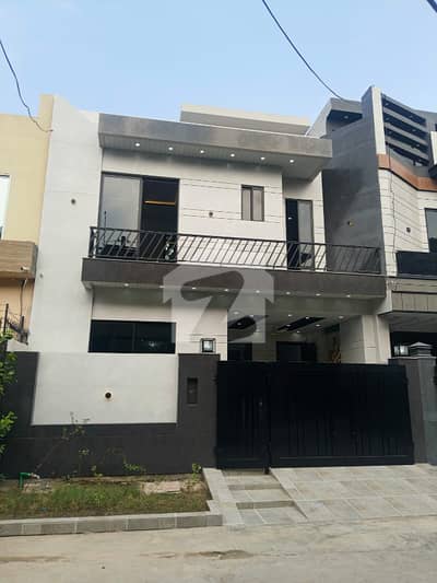 5 Marla Furnished House For Sale In Bismillah Housing Scheme 5 Marla Furnished House For Sale In Bismillah Housing Scheme