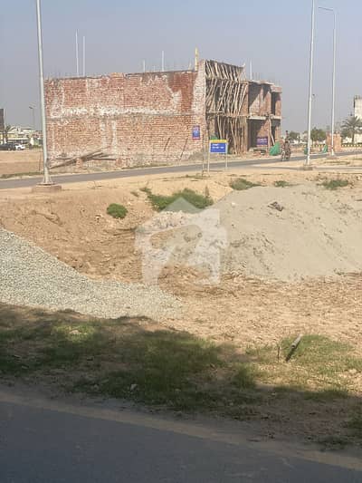 پارک ویو سٹی ۔ سلور بلاک پارک ویو سٹی,لاہور میں 5 مرلہ رہائشی پلاٹ 37.0 لاکھ میں برائے فروخت۔ پارک ویو سٹی ۔ سلور بلاک پارک ویو سٹی,لاہور میں 5 مرلہ رہائشی پلاٹ 37.0 لاکھ میں برائے فروخت۔