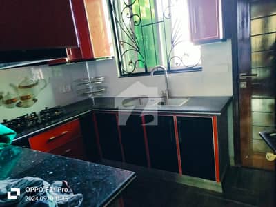 1 Kanal Upper Portion Available For Rent