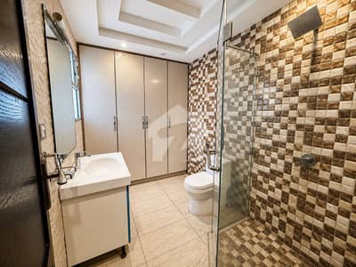 ONE KANAL BEAUTIFULL UPPER PORTION AVAILABLE FOR RENT IN DHA PHASE 1