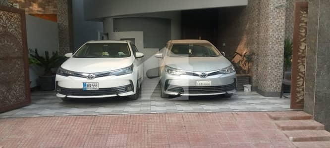 11.50 Marla Double Store Hours Johar Avenue 5 Bed Attach Bath 2 Kitchen Sarwent Room Marble Floor Neat Clean Near The Emporium Mall Doctor Hospital
