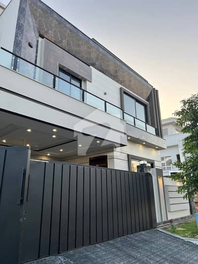 10 Marla Double Storey Full House Is Available For Rent In Top City