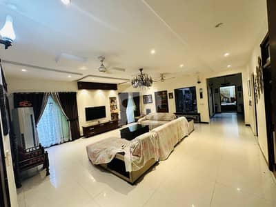 12 Marla upper portion for Rent in military accounts college road Lahore