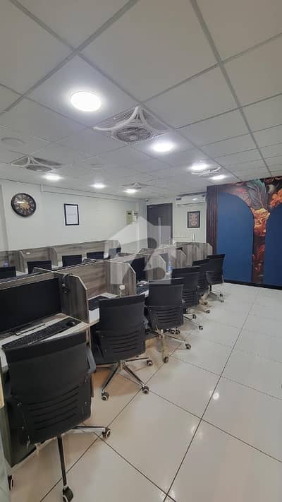 جامی کمرشل ایریا ڈی ایچ اے فیز 7,ڈی ایچ اے ڈیفینس,کراچی میں 10 مرلہ Studio دفتر 5.25 لاکھ میں کرایہ پر دستیاب ہے۔ جامی کمرشل ایریا ڈی ایچ اے فیز 7,ڈی ایچ اے ڈیفینس,کراچی میں 10 مرلہ Studio دفتر 5.25 لاکھ میں کرایہ پر دستیاب ہے۔