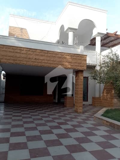 600 Yard Bungalow For Rent
