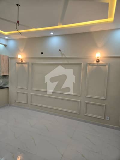 Beautiful 5 Marla House Available for Rent Park View City
