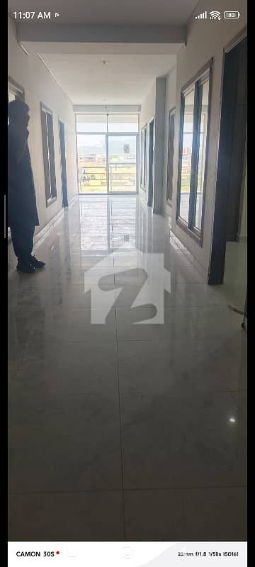 2 BED BRAND NEW FLAT FOR RENT IN B-17 BLOCK D PRIME LOCATION
