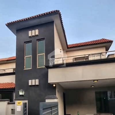 Elegant 10 Marla Home For Rent In The Heart Of DHA Spacious, Stylish & Ready To Move