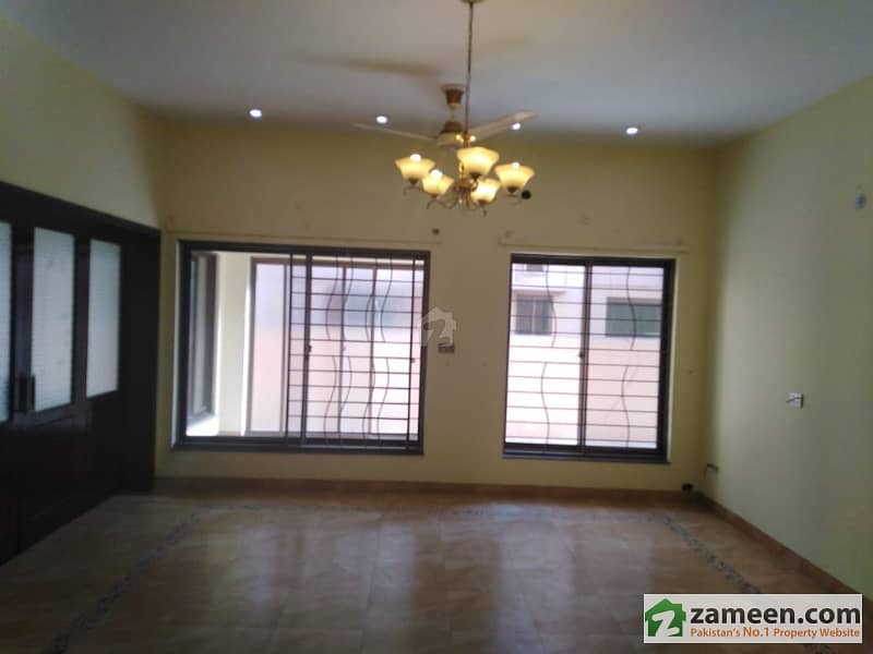 1 Kanal  Slightly Used  Royal  Design Bungalow  Modern Luxury House For Rent In Dha Phase 3