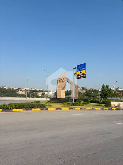 ڈی ایچ اے فیز 6 - سیکٹر سی2 ڈی ایچ اے ڈیفینس فیز 6 ,ڈی ایچ اے ڈیفینس,اسلام آباد میں 1 کنال رہائشی پلاٹ 1.35 کروڑ میں برائے فروخت۔