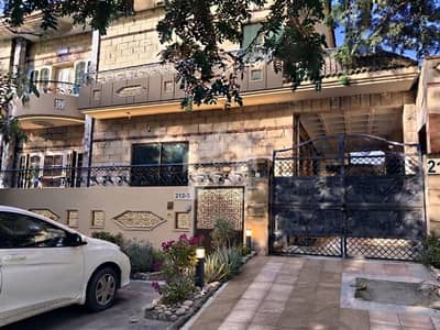 Separate Gate One Kanal Upper Portion Available for Rent