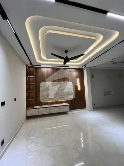 5 Marla Premium Triple-Story House For Sale | 6 Bedrooms | Solid Construction | Premium Woodwork. Water Boring