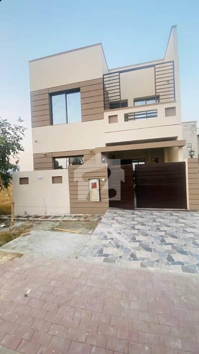 125 Yards Beautiful & Spacious Villa for Sale in Prime Location of Precinct 10-B, Bahria Town Karachi 125 Yards Beautiful & Spacious Villa for Sale in Prime Location of Precinct 10-B, Bahria Town Karachi