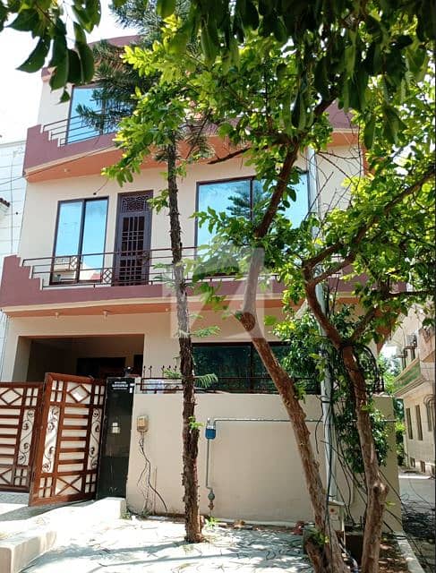 25x40 G-13/4 Used House for sale islamabad 25x40 G-13/4 Used House for sale islamabad