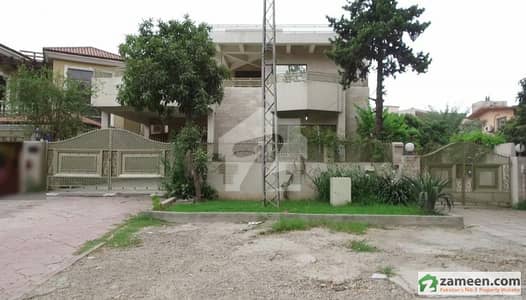 Beautiful Family Home For Sale In A Sought After Premium Location