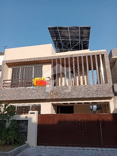 10 Marla Non Furnished House