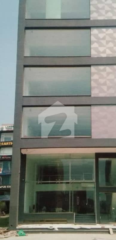 8 Marla Rare Commercial Building For Sale | 200 Ft Road | 15 Lac Monthly Rental Income 8 Marla Rare Commercial Building For Sale | 200 Ft Road | 15 Lac Monthly Rental Income