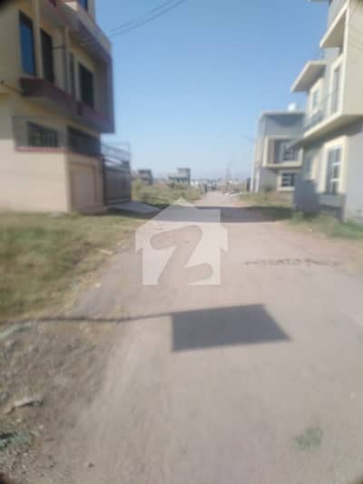 i-11/2 7 Marla plot available for sale