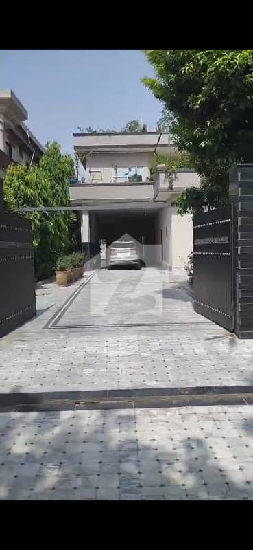 2 Kanal Used Modern Design Most Beautiful Bungalow . DHA Phase 1 - Block M, DHA Phase 1, DHA Defence, Lahore, Punjab