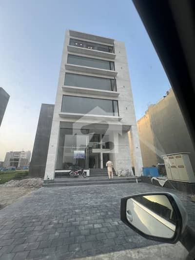 ڈی ایچ اے فیز 8 ڈی ایچ اے ڈیفینس,لاہور میں 8 مرلہ Studio عمارت 13.0 لاکھ میں کرایہ پر دستیاب ہے۔ ڈی ایچ اے فیز 8 ڈی ایچ اے ڈیفینس,لاہور میں 8 مرلہ Studio عمارت 13.0 لاکھ میں کرایہ پر دستیاب ہے۔