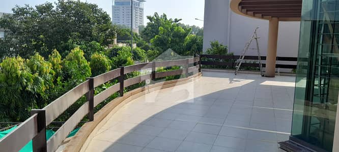 ONE KANAL BEAUTIFULL PORTION AVAILABLE FOR RENT IN DHA PHASE 3