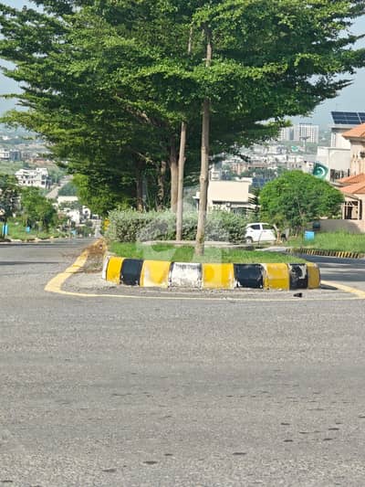 3rd Avenue Plot Available For Sale 3rd Avenue Plot Available For Sale